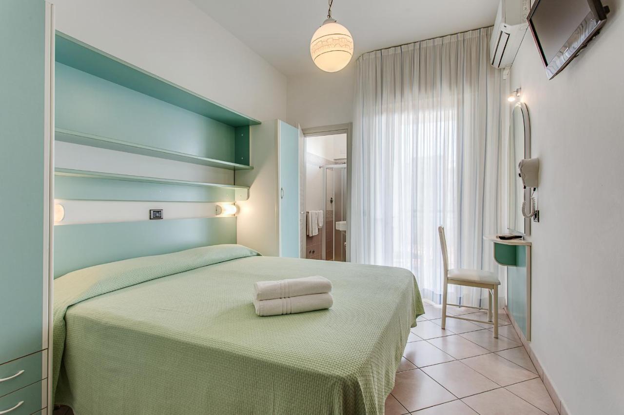 Hotel Costaverde チェゼナーティコ エクステリア 写真